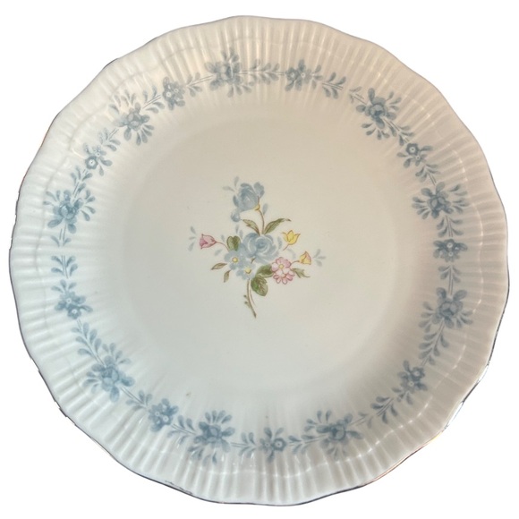Walbryzch Made in Poland Vintage Fine China Floral Blue & White Plate 8” - Picture 1 of 2